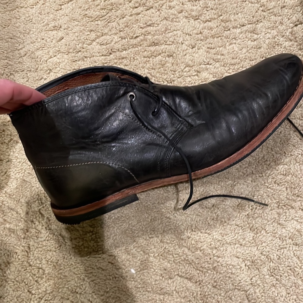 Black Timberland boots in great condition.  Size 11.  Thank you. - Picture 2 of 3